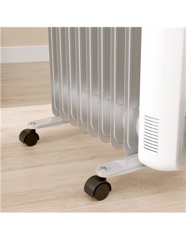 HOMCOM 2kW Nine Fin Oil-Filled Radiator - White 820-439V71WT