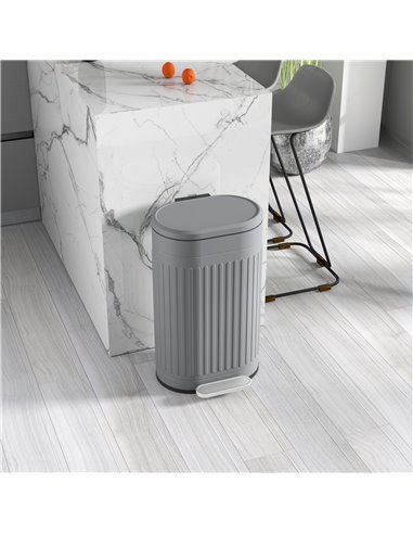 HOMCOM 30 Litre Pedal Bin, Fingerprint Proof Kitchen Bin with Soft-close Lid, Metal Rubbish Bin with Foot Pedal and Removable In