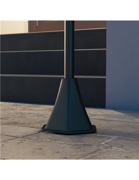 Outsunny Set of Two 1.8m Traditional Style Solar Lamp Posts - Black - pic 125840 | FastDaddyshop