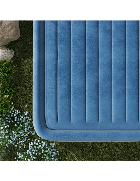 Outsunny King-Size Inflatable Mattress, with Built-In Electric Pump and Bag - pic 130475 | FastDaddyshop
