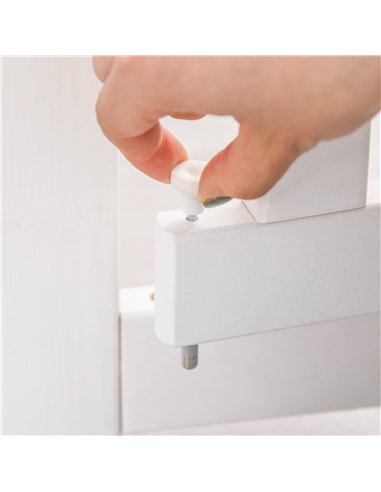 PawHut Freestanding Pet Gate 4 Panels Wooden Dog Safety Fence Foldable with Support Feet for Doorway Stairs 91cm Tall White