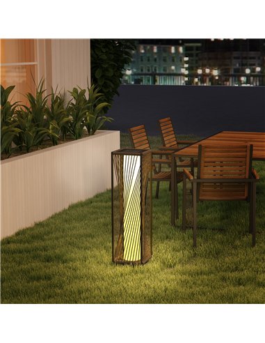 Outsunny Garden Rattan Lamp, 77 cm Tall Solar Rattan Floor Lamp, Solar Garden Light with Auto On/Off LED Lights, IP44 Waterproof