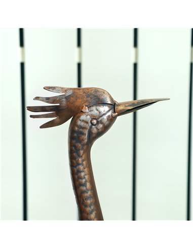 Outsunny Heron Garden Statue, Standing Garden Ornament, Metal Garden Gift with Stakes for Patio Pond Landscape Decoration, Silve