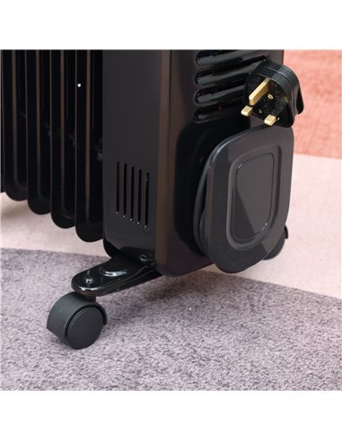 Homcom 1630W Digital Oil Filled Radiator with 7 Fin, LED Display, Built-in Timer, 3 Heat Settings, Remote, Black