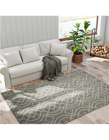 HOMCOM UV Resistant Indoor & Outdoor Area Rug, Easy-Cleaning Machine Washable Rug with Geometric Pattern for Patio, Garden, Kitc