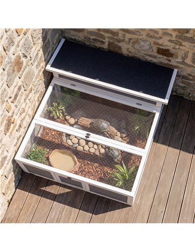 PawHut Wooden Tortoise House, Tortoise Enclosure with Clear Observation Window, Top Opening, Multiple Doors, Galvanised Mesh