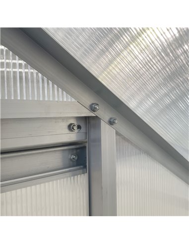Outsunny Walk-In Greenhouse Lean to Wall Polycarbonate Garden Greenhouse with Adjustable Roof Vent, Rain Gutter and Sliding Door