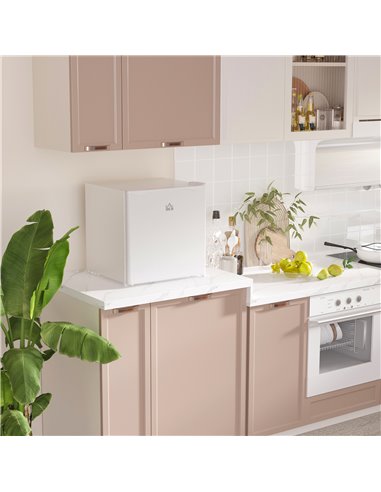 HOMCOM 46L Table Top Fridge, Counter Top Fridge with Chiller Box, Adjustable Temperature, Reversible Door, Mini Fridge for Bedro