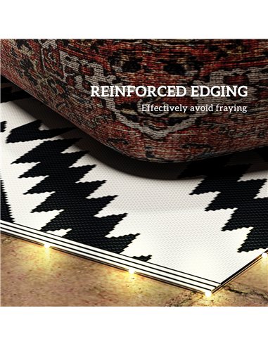 Outsunny Reversible Outdoor Rug with LED Lights, Plastic Straw, 182 x 274cm, Black and White 844-836V00MX