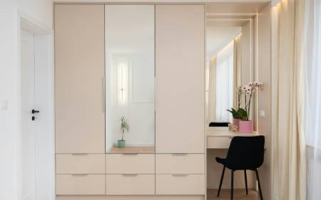 How to Choose a Comfortable Bedroom Wardrobe: Your Essential Guide